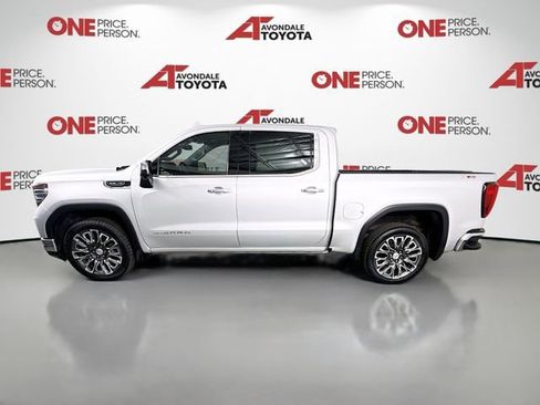 Used 2022 GMC Sierra 1500 SLT w/ SLT Convenience Package image 4