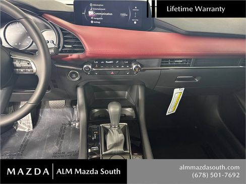 New 2026 MAZDA MAZDA3 Hatchback w/Premium Plus Pkg AWD/4WD image 28