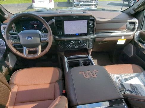 New 2026 Ford F350 4x4 Crew Cab Super Duty image 16