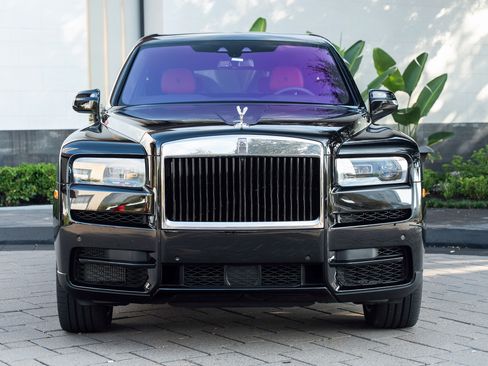 Certified 2023 Rolls-Royce Cullinan w/ Dark Exterior Package image 41