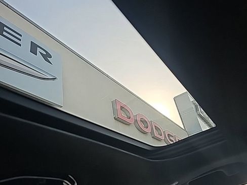 Used 2022 Jeep Grand Cherokee Summit AWD/4WD image 10