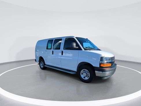 Used 2024 Chevrolet Express 2500 w/ Driver Convenience Package image 2
