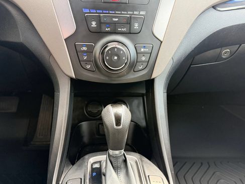 Used 2015 Hyundai Santa Fe GLS AWD/4WD image 12