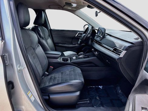 Used 2022 Mitsubishi Outlander SE AWD/4WD image 28