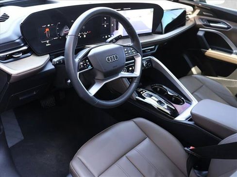 Used 2025 Audi Q5 Premium Plus AWD/4WD image 13