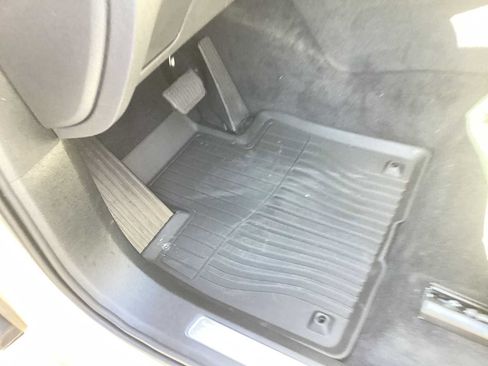 Used 2026 Volvo XC90 T8 Plus w/ Protection Package Premier image 16