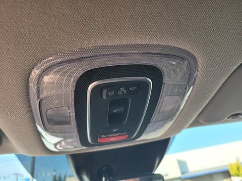 Used 2025 Hyundai Elantra SEL FWD image 23