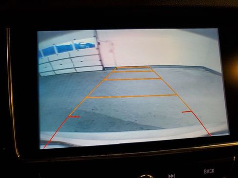 Used 2017 Buick Encore Essence AWD/4WD image 20