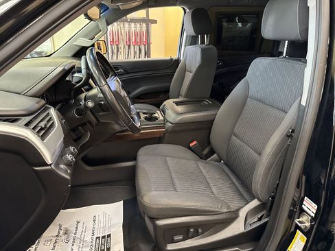 Used 2019 GMC Yukon XL SLE image 40