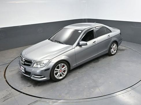 Used 2013 Mercedes-Benz C 300 4MATIC Sedan image 34