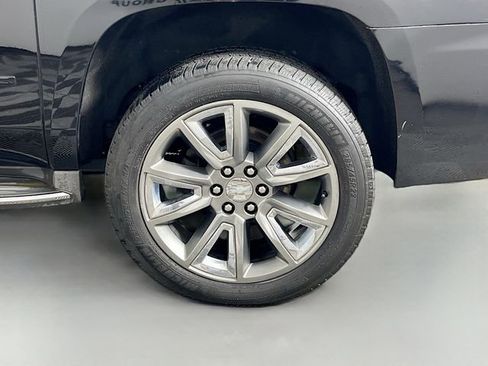 Used 2016 Chevrolet Suburban LTZ AWD/4WD image 38