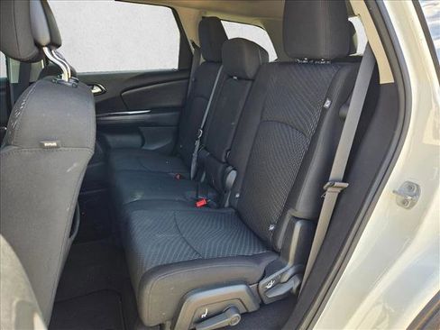 Used 2018 Dodge Journey SE w/ Popular Equipment Group image 19