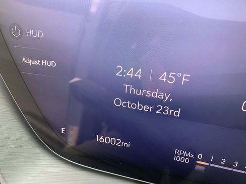 Certified 2025 Buick Envision Sport Touring image 8