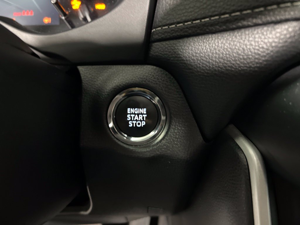 Used 2025 Toyota RAV4 XLE AWD/4WD image 26