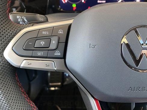 New 2026 Volkswagen GTI SE FWD image 6