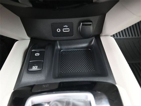 Certified 2022 Nissan Rogue Sport SL w/ Premium Package image 3