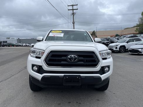 Certified 2023 Toyota Tacoma SR5 AWD/4WD image 5