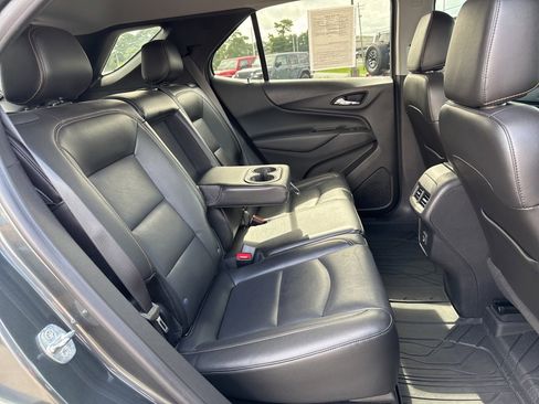 Used 2021 Chevrolet Equinox LT image 18