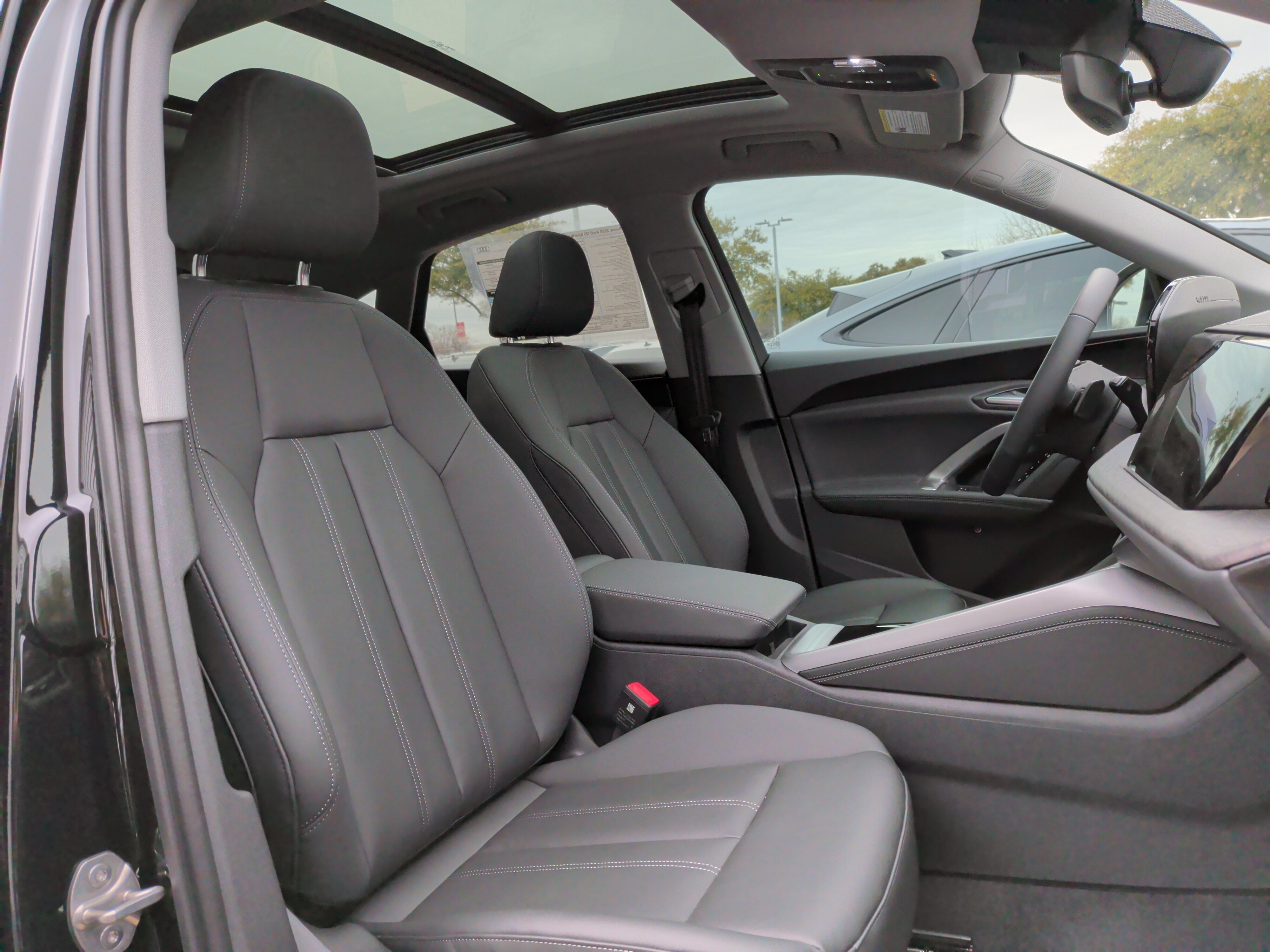 Used 2025 Audi Q5 Premium Plus AWD/4WD image 21