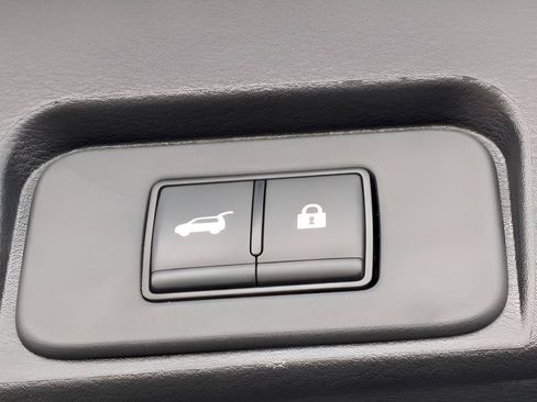 Certified 2026 Nissan Rogue SV AWD/4WD image 24