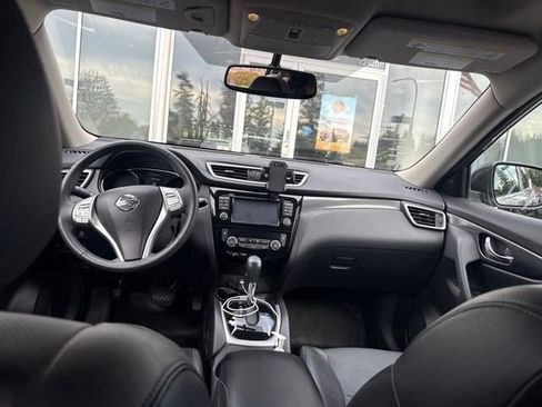 Used 2016 Nissan Rogue SL w/ SL Premium Package AWD/4WD image 4