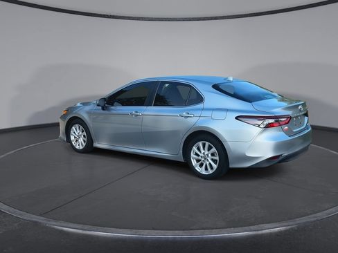 Used 2023 Toyota Camry LE FWD image 6