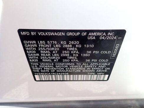 Used 2024 Volkswagen Atlas Cross Sport SEL R-Line AWD/4WD image 14