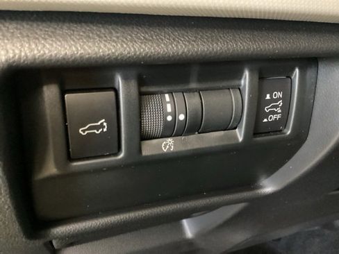 Certified 2025 Subaru Forester Premium w/ Protection Package image 17