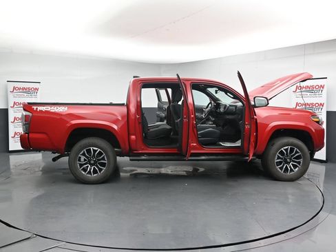 Used 2023 Toyota Tacoma TRD Sport AWD/4WD image 41