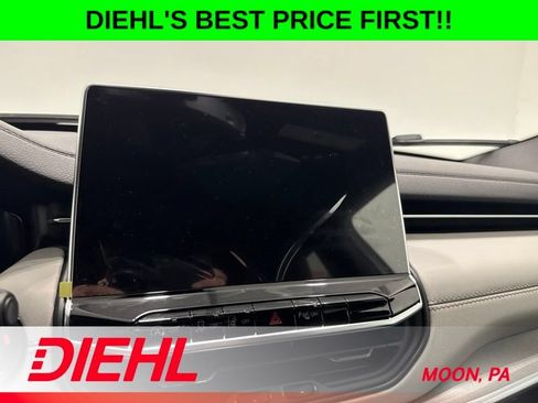 New 2026 Jeep Compass Limited w/ Sun, Sound & Navigation Group AWD/4WD image 29