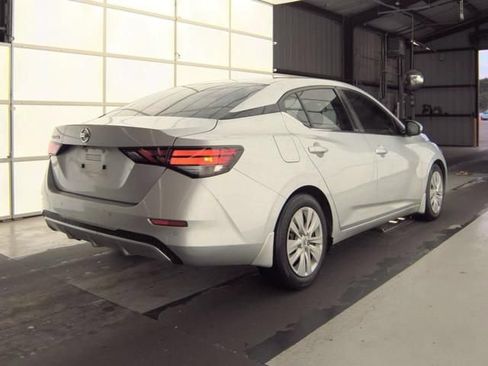 Used 2020 Nissan Sentra S FWD image 3