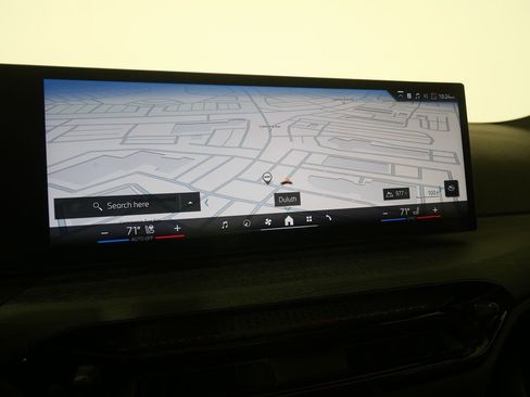 Certified 2025 BMW 330i Sedan image 26