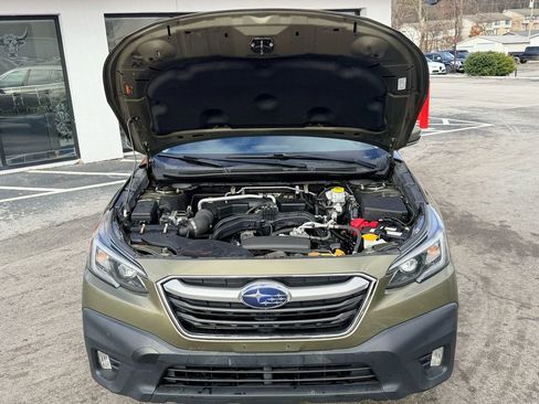 Used 2021 Subaru Outback Premium image 11