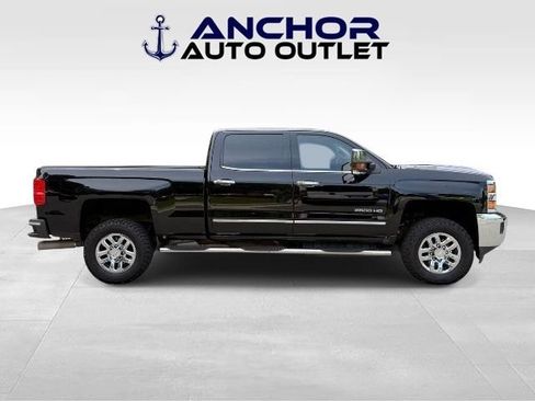 Used 2018 Chevrolet Silverado 2500 LTZ w/ Duramax Plus Package AWD/4WD image 9