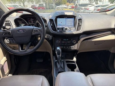 Used 2019 Ford Escape Titanium FWD image 10