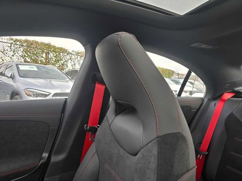 New 2025 Mercedes-Benz CLA 35 AMG 4MATIC image 32