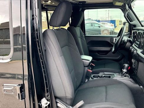 Used 2021 Jeep Wrangler Unlimited Sport image 9