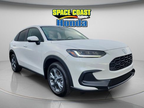 New 2026 Honda HR-V LX image 1