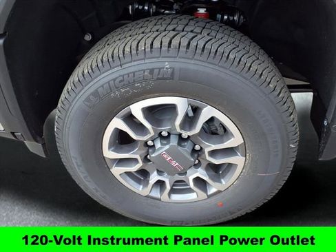 New 2026 GMC Sierra 2500 SLE w/ SLE Value Package; image 27