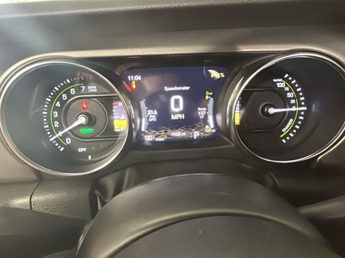 Used 2023 Jeep Wrangler Unlimited w/ Cold Weather Group AWD/4WD image 17