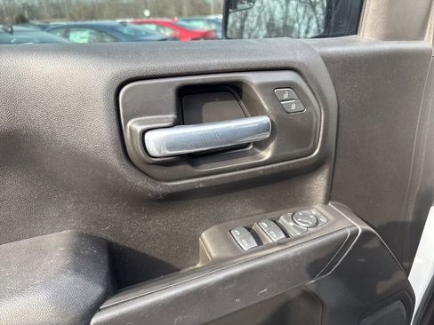 Used 2021 Chevrolet Silverado 1500 Custom image 15