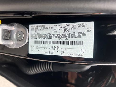 Certified 2024 Lincoln Corsair AWD image 33