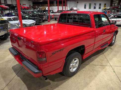 Used 1997 Dodge Ram 1500 Truck 2WD Club Cab image 16