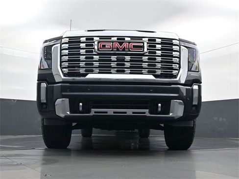 New 2026 GMC Sierra 3500 Denali w/ Denali Reserve Package image 22