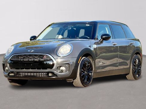 Used 2017 MINI Cooper Clubman S image 2