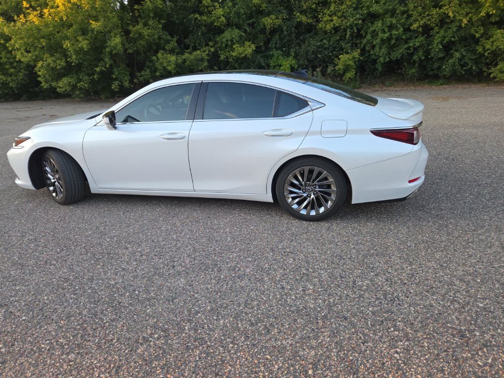 Used 2025 Lexus ES 350 Ultra Luxury w/ Accessory Package (Z1) FWD image 7