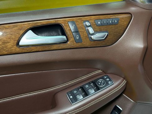 Used 2017 Mercedes-Benz GLS 450 4MATIC image 38