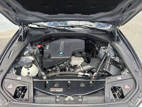 Used 2013 BMW 528i Sedan RWD image 22