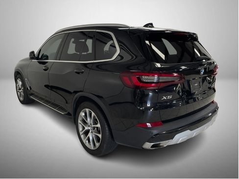 Used 2023 BMW X5 xDrive40i w/ Premium Package image 4