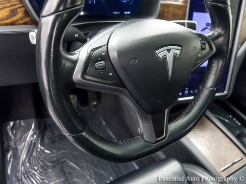 Used 2021 Tesla Model X Long Range image 18